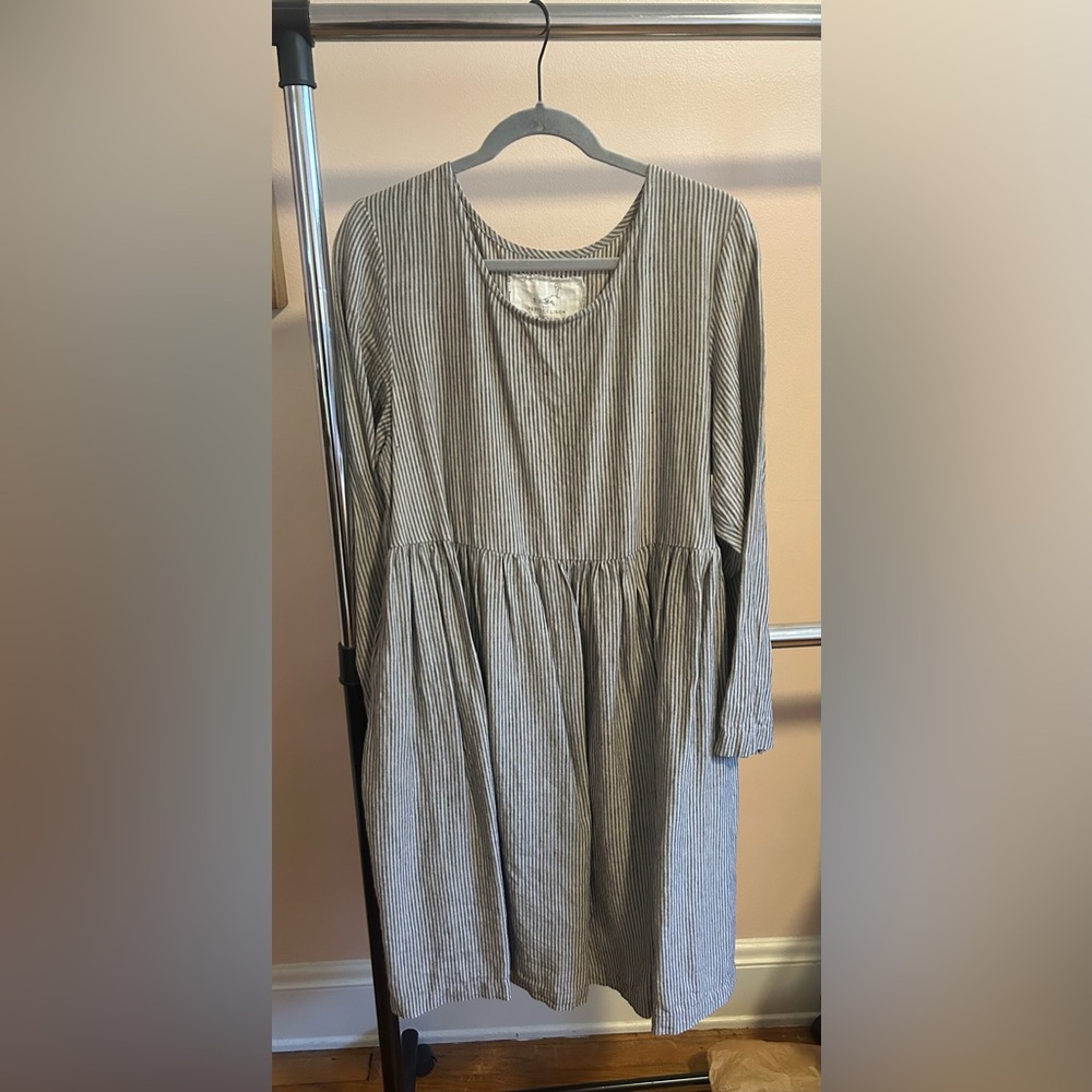 Not Perfect Linen Emilie loose linen dress in natural/grey stripe